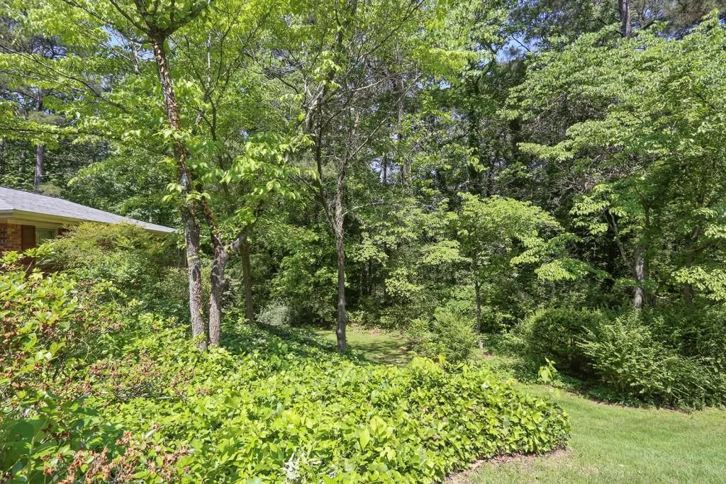 700 N Island Drive, Sandy Springs, Georgia 30327, 4 Bedrooms Bedrooms, ,2 BathroomsBathrooms,Residential,Sold,700 N Island Drive,5847203