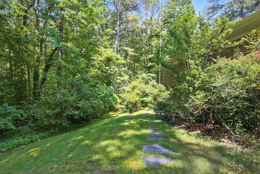 700 N Island Drive, Sandy Springs, Georgia 30327, 4 Bedrooms Bedrooms, ,2 BathroomsBathrooms,Residential,Sold,700 N Island Drive,5847203