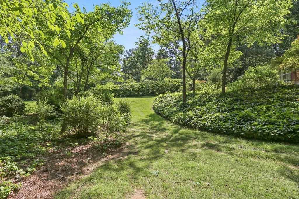 700 N Island Drive, Sandy Springs, Georgia 30327, 4 Bedrooms Bedrooms, ,2 BathroomsBathrooms,Residential,Sold,700 N Island Drive,5847203