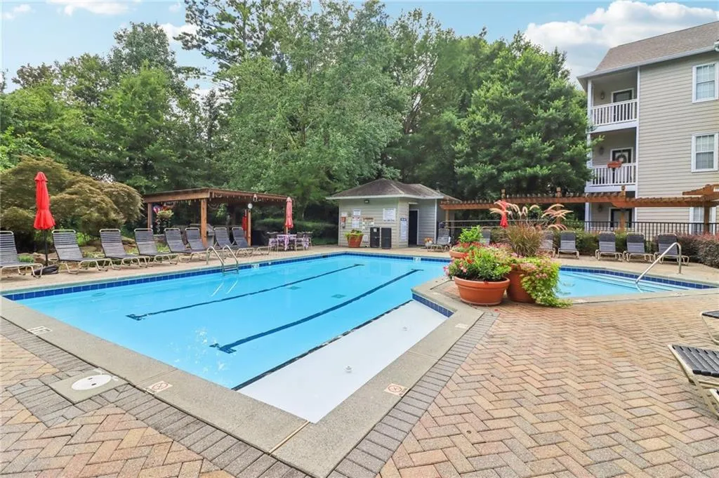 1250 Parkwood Circle Se Unit 1307, Atlanta, Georgia 30339, 1 Bedroom Bedrooms, ,1 BathroomBathrooms,Residential,For Sale,1250 Parkwood Circle Se Unit 1307,7617342