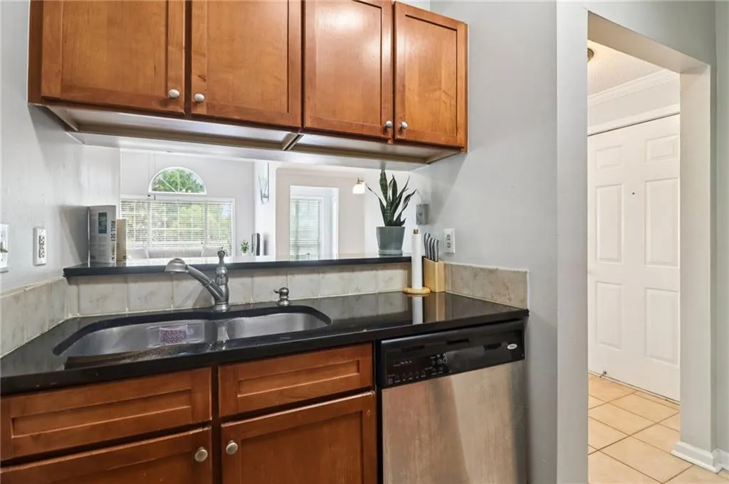 1250 Parkwood Circle Se Unit 1307, Atlanta, Georgia 30339, 1 Bedroom Bedrooms, ,1 BathroomBathrooms,Residential,For Sale,1250 Parkwood Circle Se Unit 1307,7617342
