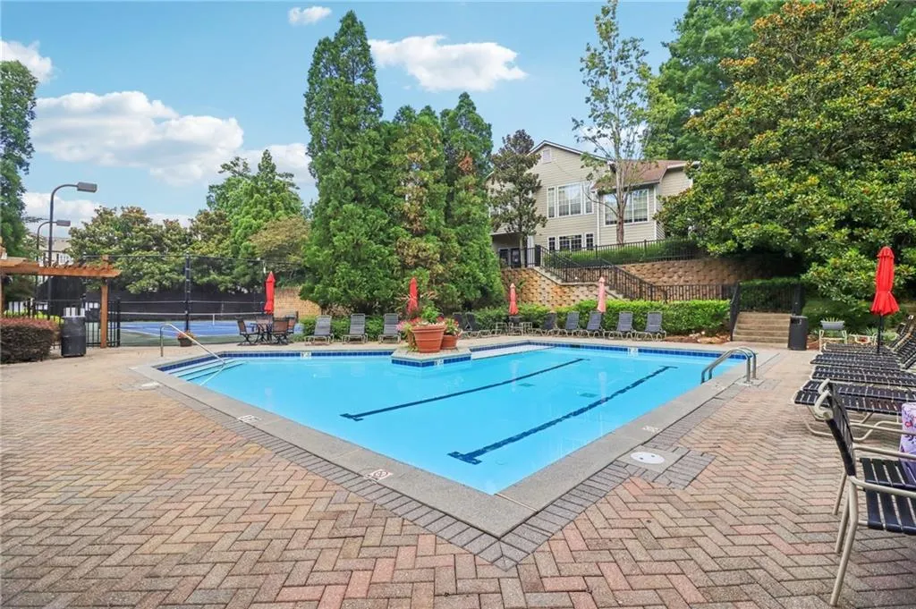 1250 Parkwood Circle Se Unit 1307, Atlanta, Georgia 30339, 1 Bedroom Bedrooms, ,1 BathroomBathrooms,Residential,For Sale,1250 Parkwood Circle Se Unit 1307,7617342