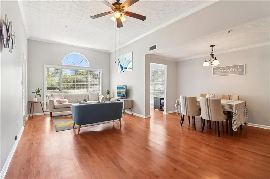 1250 Parkwood Circle Se Unit 1307, Atlanta, Georgia 30339, 1 Bedroom Bedrooms, ,1 BathroomBathrooms,Residential,For Sale,1250 Parkwood Circle Se Unit 1307,7617342