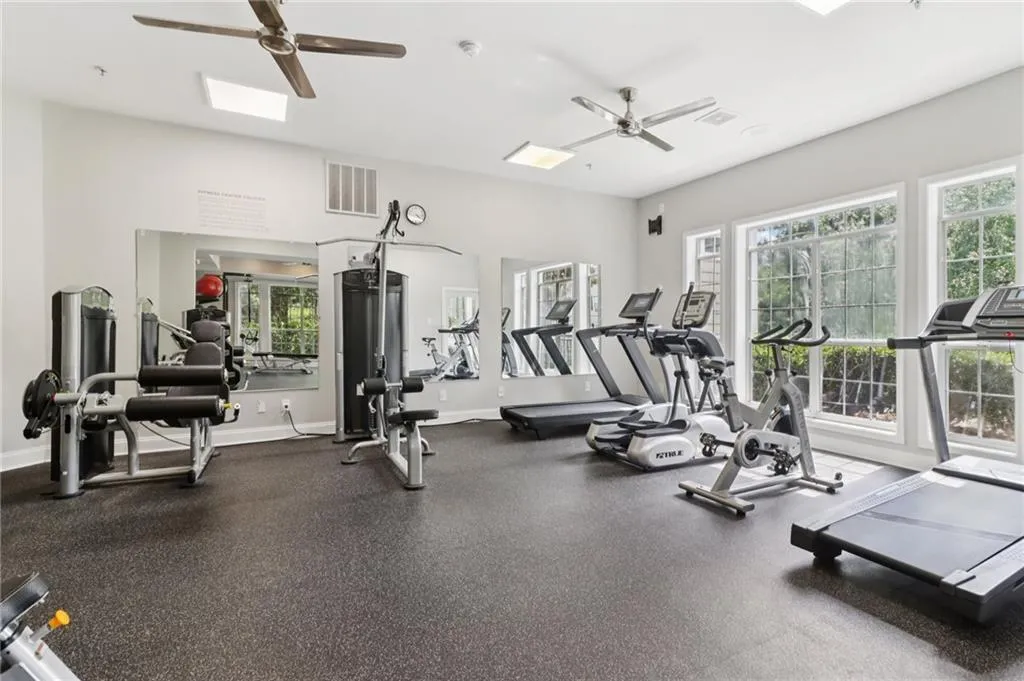1250 Parkwood Circle Se Unit 1307, Atlanta, Georgia 30339, 1 Bedroom Bedrooms, ,1 BathroomBathrooms,Residential,For Sale,1250 Parkwood Circle Se Unit 1307,7617342