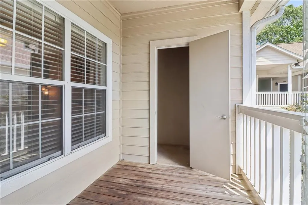 1250 Parkwood Circle Se Unit 1307, Atlanta, Georgia 30339, 1 Bedroom Bedrooms, ,1 BathroomBathrooms,Residential,For Sale,1250 Parkwood Circle Se Unit 1307,7617342