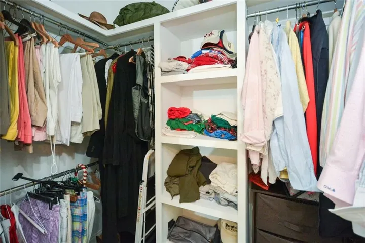 1170