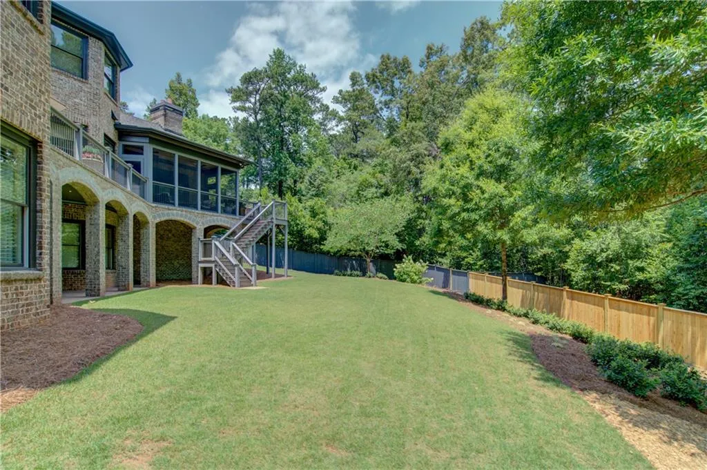 735 Glenairy Drive, Sandy Springs, Georgia 30328, 5 Bedrooms Bedrooms, ,5 BathroomsBathrooms,Residential,Sold,735 Glenairy Drive,6733086
