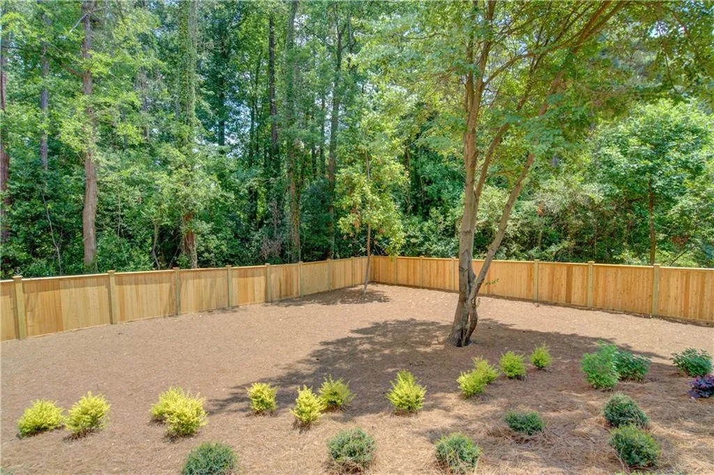 735 Glenairy Drive, Sandy Springs, Georgia 30328, 5 Bedrooms Bedrooms, ,5 BathroomsBathrooms,Residential,Sold,735 Glenairy Drive,6733086
