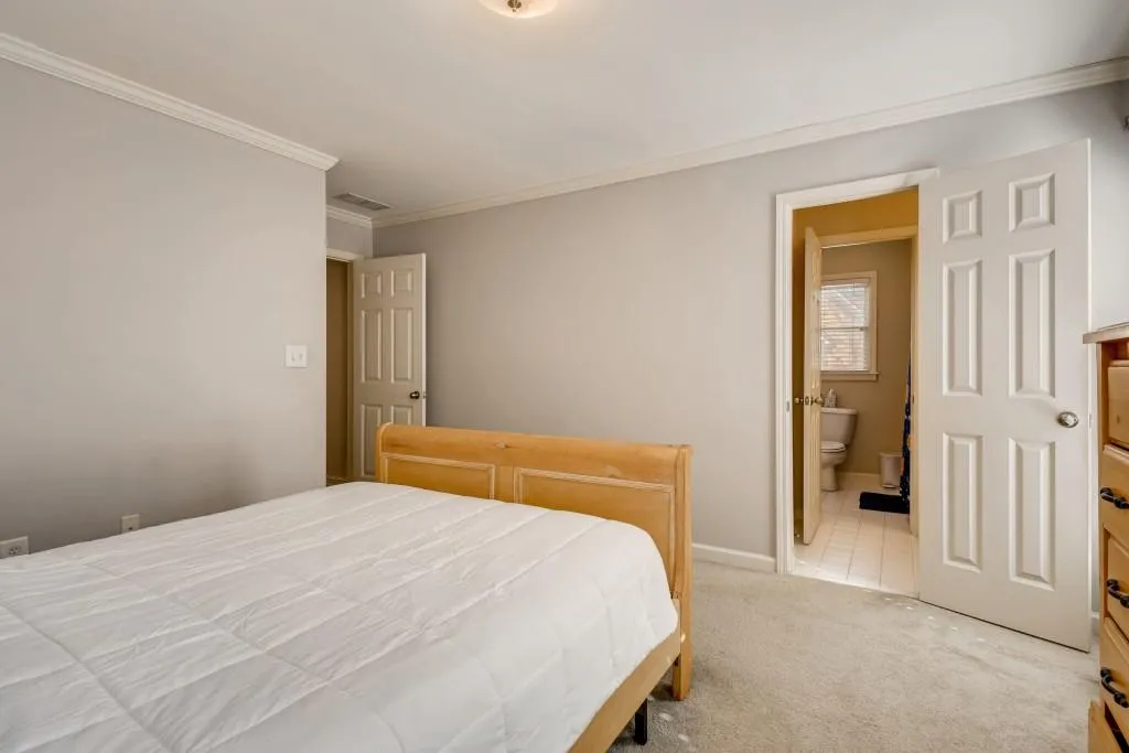 7330 Village Creek Trace, Sandy Springs, Georgia 30328, 4 Bedrooms Bedrooms, ,3 BathroomsBathrooms,Residential,Sold,7330 Village Creek Trace,6847104