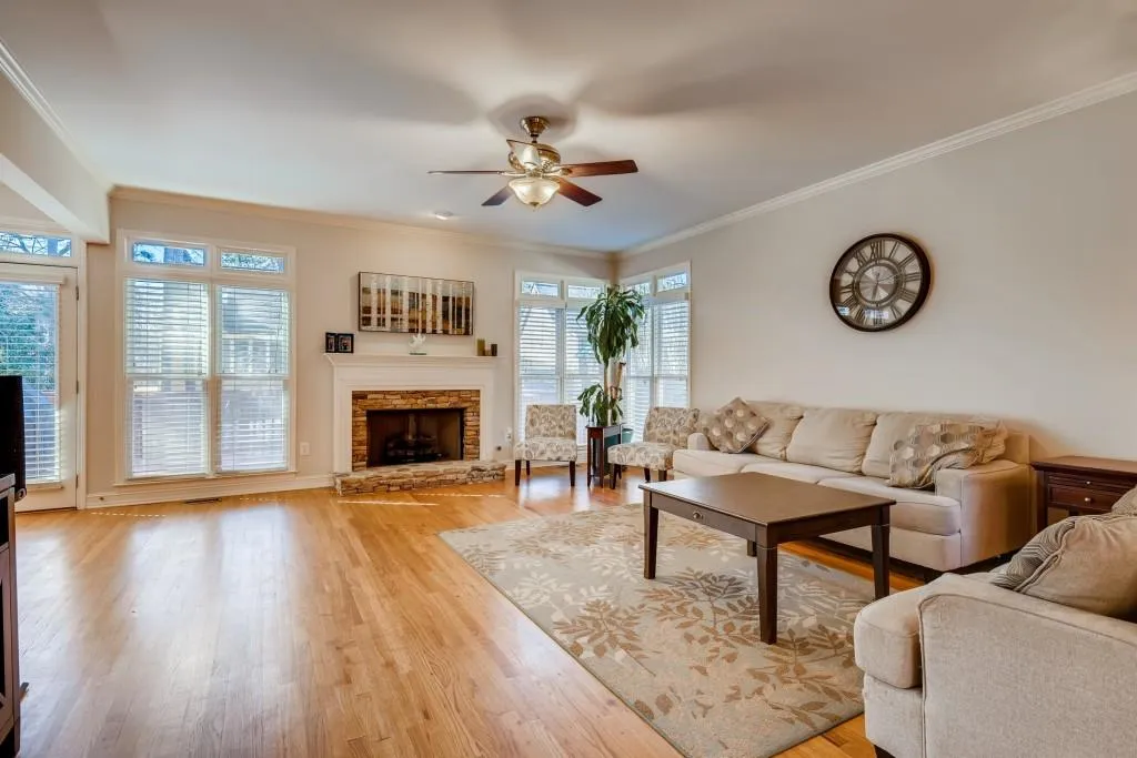 7330 Village Creek Trace, Sandy Springs, Georgia 30328, 4 Bedrooms Bedrooms, ,3 BathroomsBathrooms,Residential,Sold,7330 Village Creek Trace,6847104