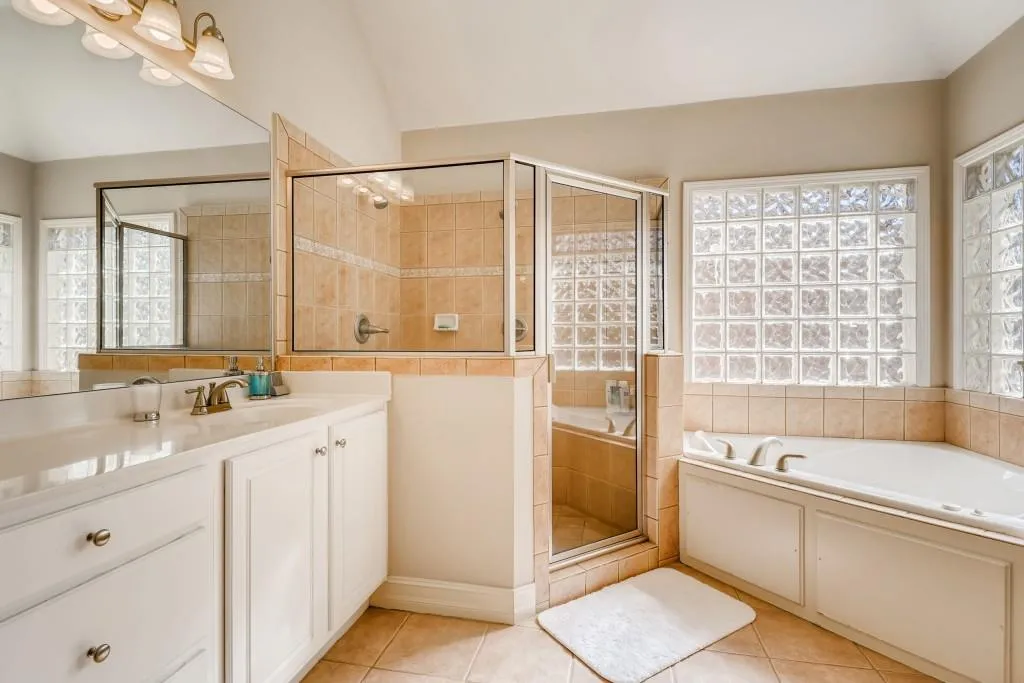 7330 Village Creek Trace, Sandy Springs, Georgia 30328, 4 Bedrooms Bedrooms, ,3 BathroomsBathrooms,Residential,Sold,7330 Village Creek Trace,6847104