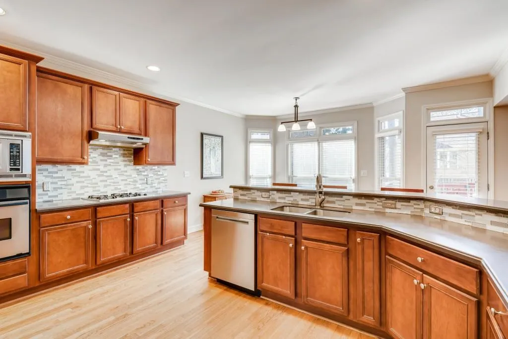 7330 Village Creek Trace, Sandy Springs, Georgia 30328, 4 Bedrooms Bedrooms, ,3 BathroomsBathrooms,Residential,Sold,7330 Village Creek Trace,6847104