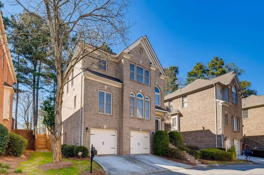 7330 Village Creek Trace, Sandy Springs, Georgia 30328, 4 Bedrooms Bedrooms, ,3 BathroomsBathrooms,Residential,Sold,7330 Village Creek Trace,6847104