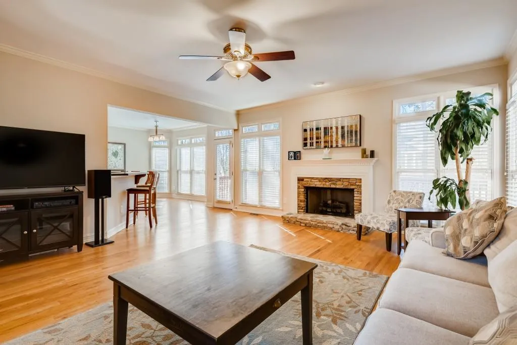 7330 Village Creek Trace, Sandy Springs, Georgia 30328, 4 Bedrooms Bedrooms, ,3 BathroomsBathrooms,Residential,Sold,7330 Village Creek Trace,6847104