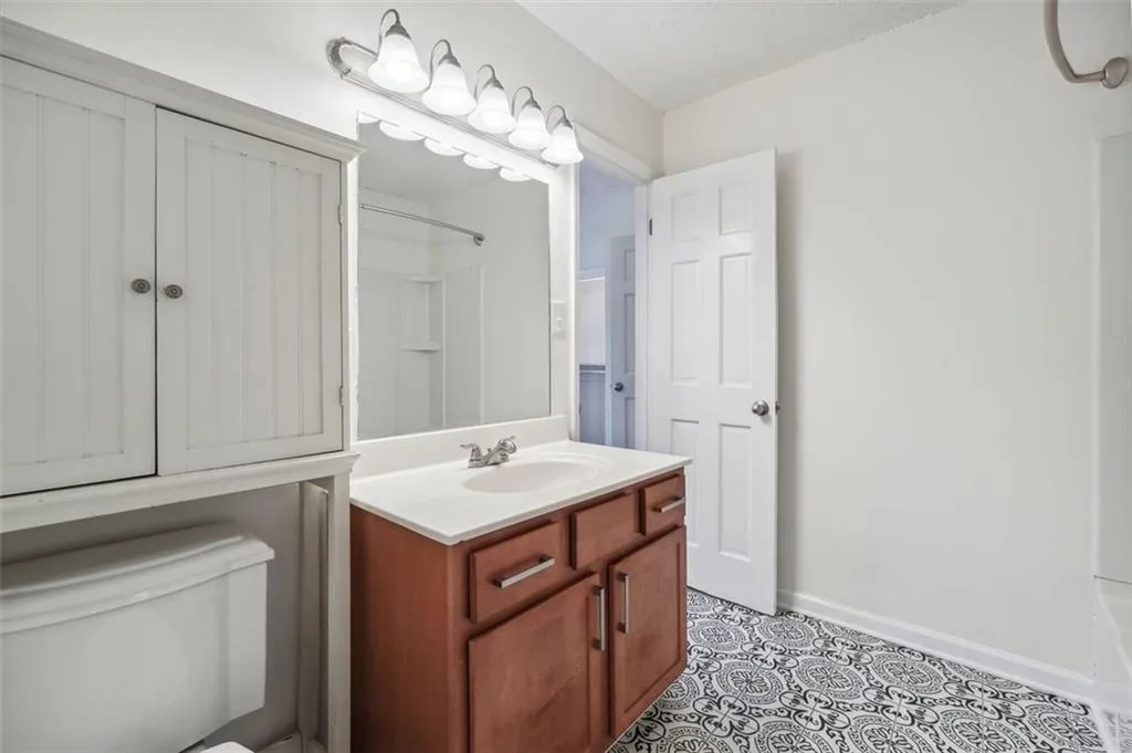 235 WINDING RIVER Drive Unit I, Atlanta, Georgia 30350, 2 Bedrooms Bedrooms, ,1 BathroomBathrooms,Residential,Sold,235 WINDING RIVER Drive Unit I,7357601