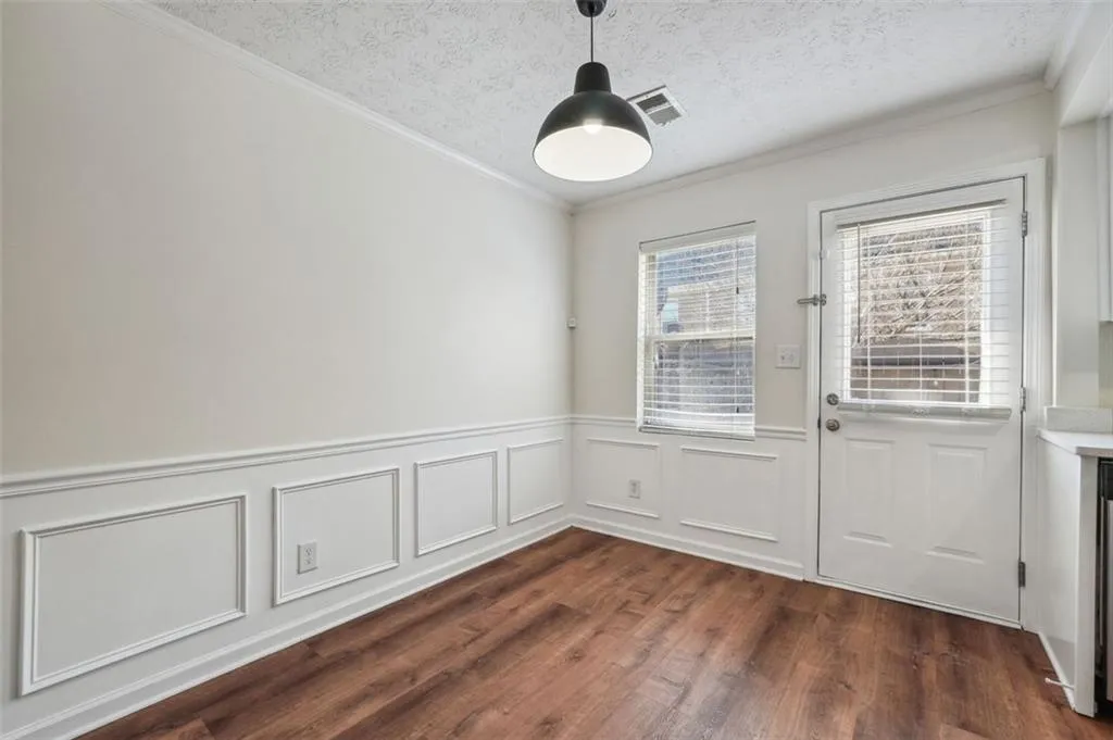 235 WINDING RIVER Drive Unit I, Atlanta, Georgia 30350, 2 Bedrooms Bedrooms, ,1 BathroomBathrooms,Residential,Sold,235 WINDING RIVER Drive Unit I,7357601