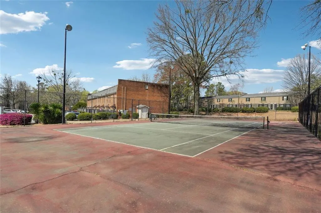 235 WINDING RIVER Drive Unit I, Atlanta, Georgia 30350, 2 Bedrooms Bedrooms, ,1 BathroomBathrooms,Residential,Sold,235 WINDING RIVER Drive Unit I,7357601