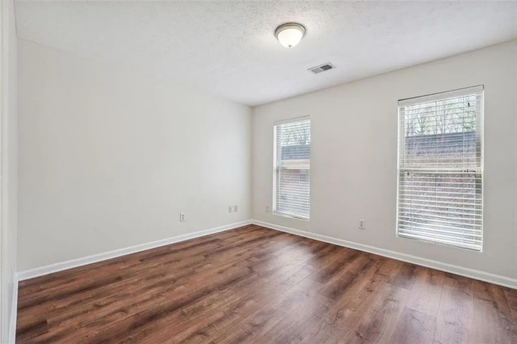 235 WINDING RIVER Drive Unit I, Atlanta, Georgia 30350, 2 Bedrooms Bedrooms, ,1 BathroomBathrooms,Residential,Sold,235 WINDING RIVER Drive Unit I,7357601