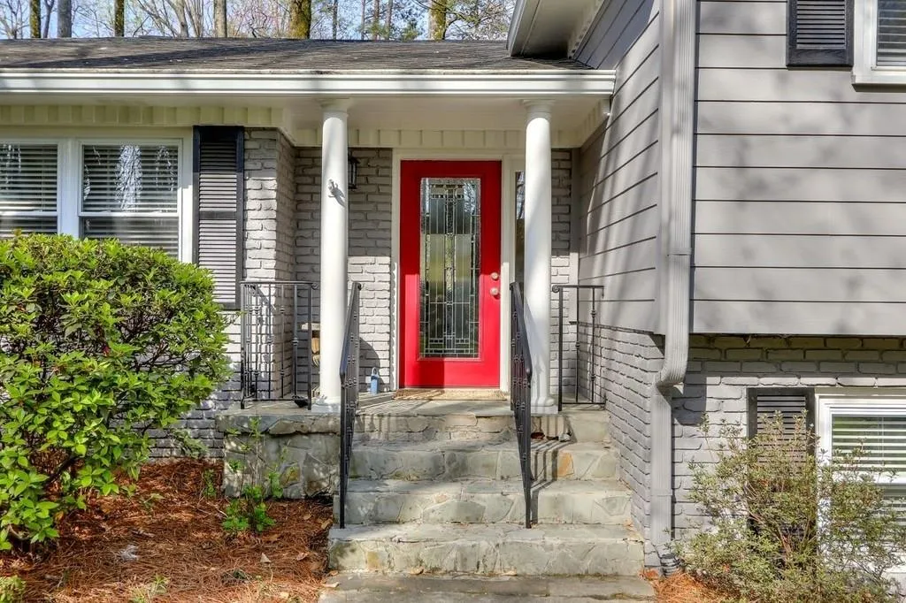 5710 Pine Brook Road Ne, Sandy Springs, Georgia 30328, 3 Bedrooms Bedrooms, ,3 BathroomsBathrooms,Residential,Sold,5710 Pine Brook Road Ne,6699669