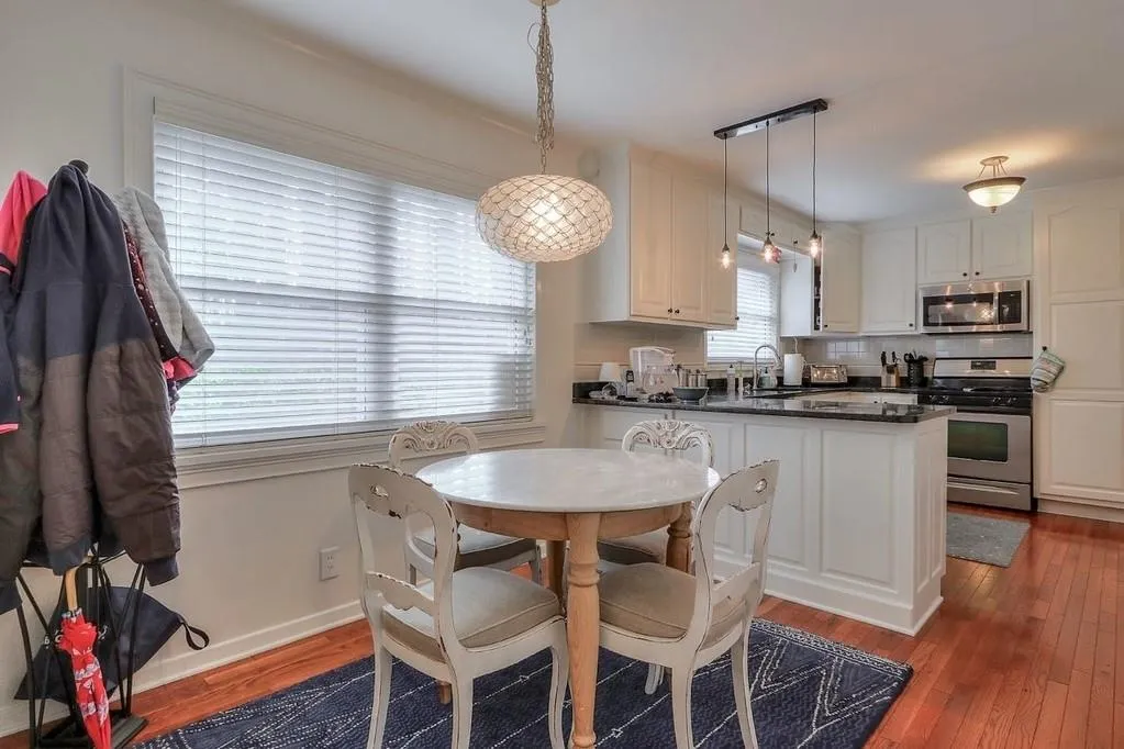 5710 Pine Brook Road Ne, Sandy Springs, Georgia 30328, 3 Bedrooms Bedrooms, ,3 BathroomsBathrooms,Residential,Sold,5710 Pine Brook Road Ne,6699669