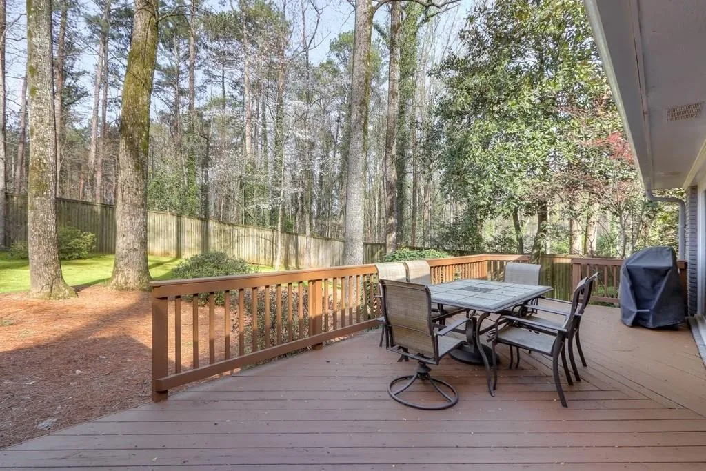 5710 Pine Brook Road Ne, Sandy Springs, Georgia 30328, 3 Bedrooms Bedrooms, ,3 BathroomsBathrooms,Residential,Sold,5710 Pine Brook Road Ne,6699669