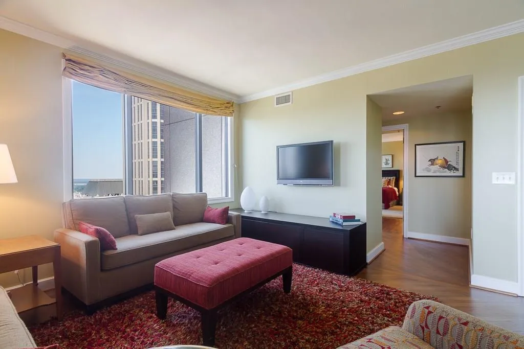75 14th Street Ne Unit 3310, Atlanta, Georgia 30309, 2 Bedrooms Bedrooms, ,2 BathroomsBathrooms,Residential,Sold,75 14th Street Ne Unit 3310,5843617