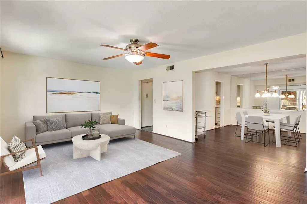 Atlanta, Georgia 30328, 2 Bedrooms Bedrooms, ,2 BathroomsBathrooms,Residential,Sold,7387227