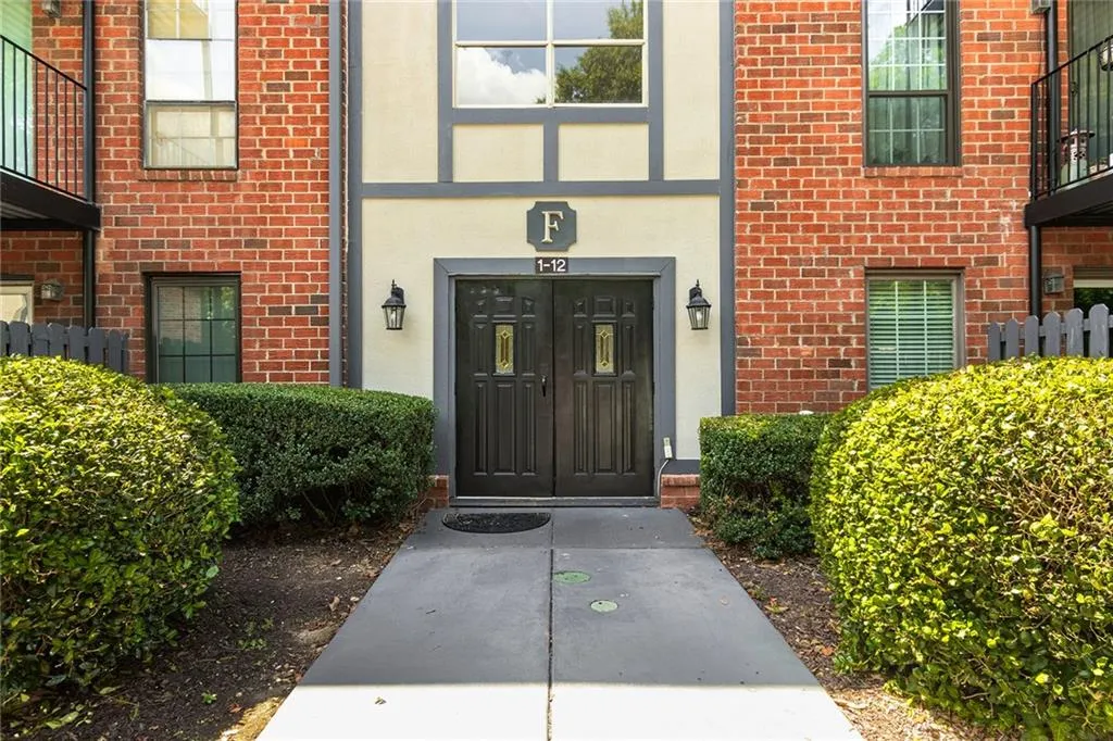 Atlanta, Georgia 30328, 2 Bedrooms Bedrooms, ,2 BathroomsBathrooms,Residential,Sold,7387227