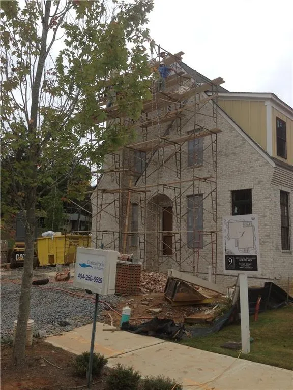 4695 Park Lane, Atlanta, Georgia 30342, 5 Bedrooms Bedrooms, ,5 BathroomsBathrooms,Residential,Sold,4695 Park Lane,5565977