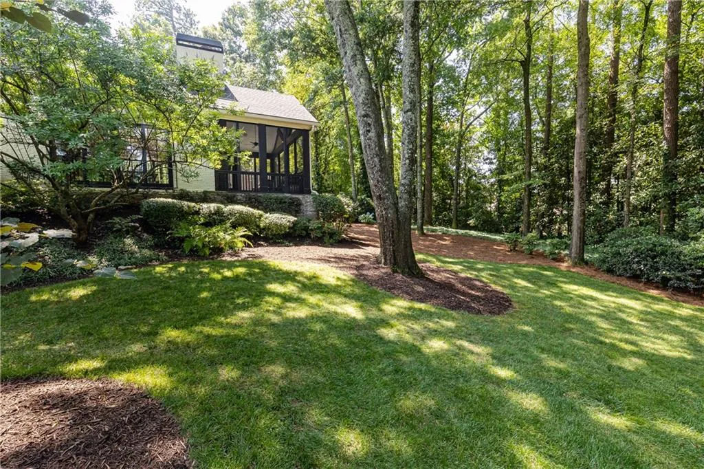 520 Kenbrook Drive, Sandy Springs, Georgia 30327, 4 Bedrooms Bedrooms, ,4 BathroomsBathrooms,Residential,Sold,520 Kenbrook Drive,7068226