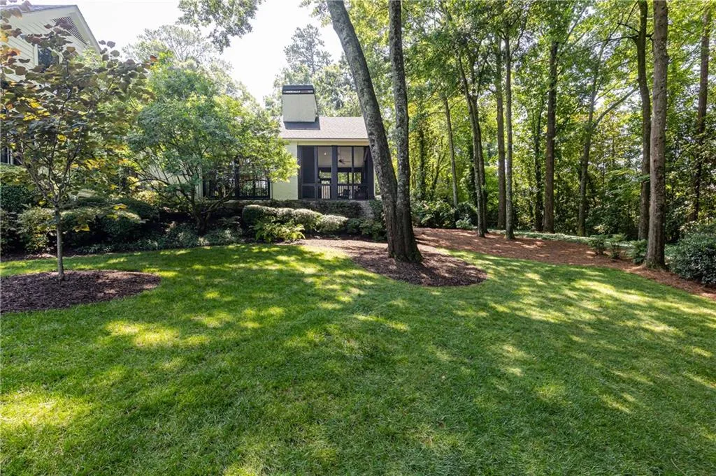 520 Kenbrook Drive, Sandy Springs, Georgia 30327, 4 Bedrooms Bedrooms, ,4 BathroomsBathrooms,Residential,Sold,520 Kenbrook Drive,7068226