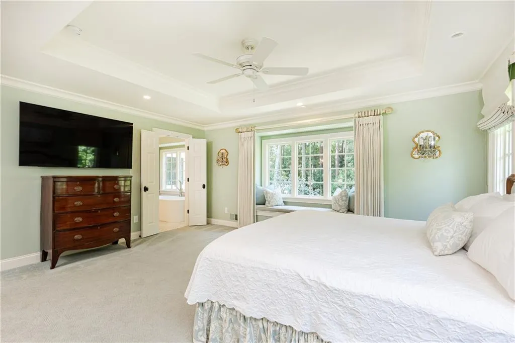 520 Kenbrook Drive, Sandy Springs, Georgia 30327, 4 Bedrooms Bedrooms, ,4 BathroomsBathrooms,Residential,Sold,520 Kenbrook Drive,7068226