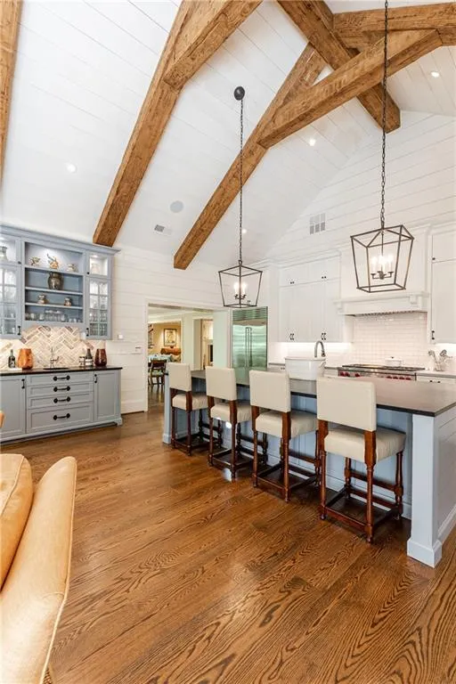 520 Kenbrook Drive, Sandy Springs, Georgia 30327, 4 Bedrooms Bedrooms, ,4 BathroomsBathrooms,Residential,Sold,520 Kenbrook Drive,7068226