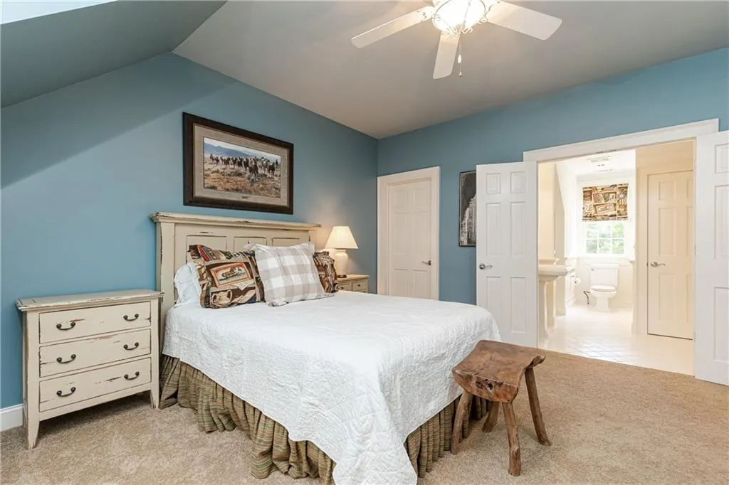 520 Kenbrook Drive, Sandy Springs, Georgia 30327, 4 Bedrooms Bedrooms, ,4 BathroomsBathrooms,Residential,Sold,520 Kenbrook Drive,7068226