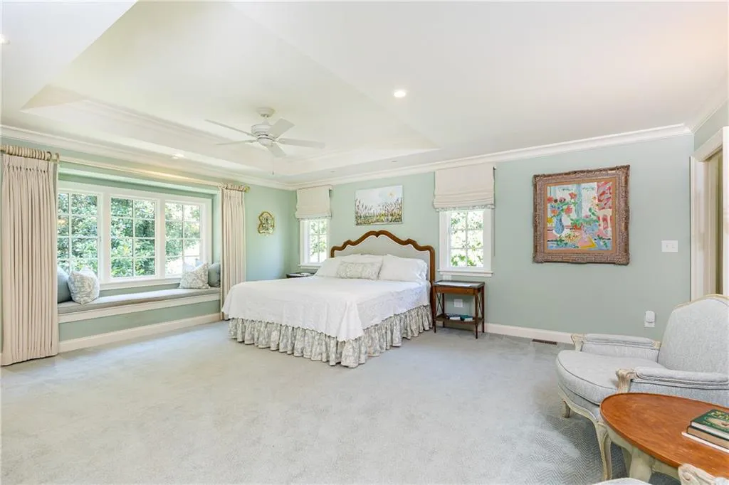 520 Kenbrook Drive, Sandy Springs, Georgia 30327, 4 Bedrooms Bedrooms, ,4 BathroomsBathrooms,Residential,Sold,520 Kenbrook Drive,7068226