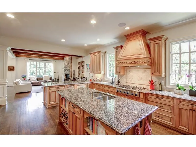 4651 Dudley Lane, Atlanta, Georgia 30327, 6 Bedrooms Bedrooms, ,6 BathroomsBathrooms,Residential,Sold,4651 Dudley Lane,5718775