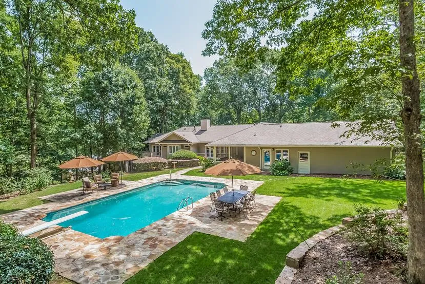 580 Valley Hall Drive, Atlanta, Georgia 30350, 4 Bedrooms Bedrooms, ,5 BathroomsBathrooms,Residential,Sold,580 Valley Hall Drive,5568155