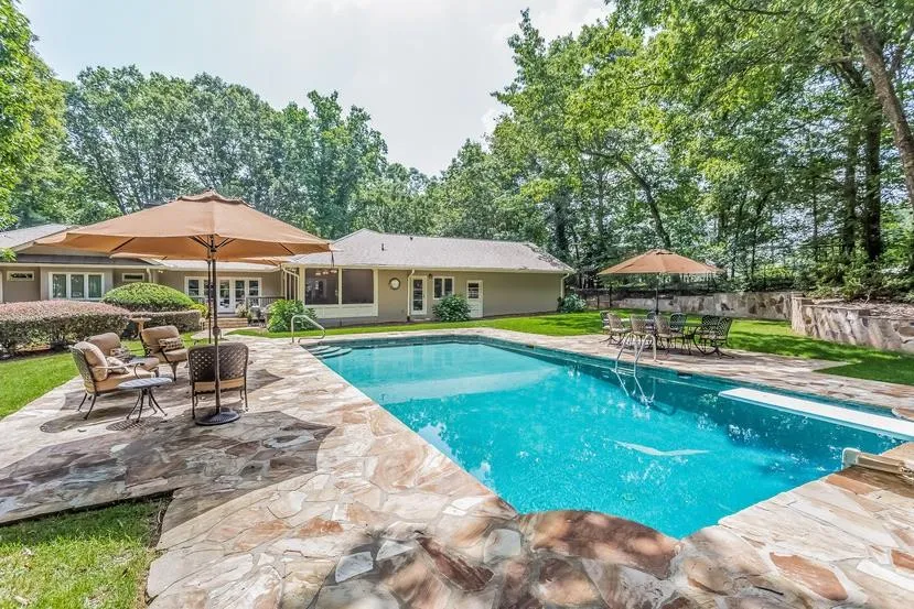 580 Valley Hall Drive, Atlanta, Georgia 30350, 4 Bedrooms Bedrooms, ,5 BathroomsBathrooms,Residential,Sold,580 Valley Hall Drive,5568155