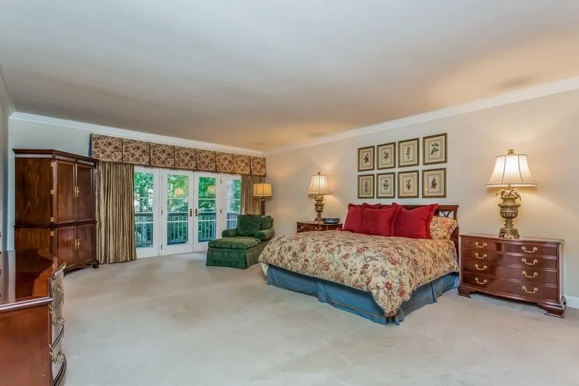 580 Valley Hall Drive, Atlanta, Georgia 30350, 4 Bedrooms Bedrooms, ,5 BathroomsBathrooms,Residential,Sold,580 Valley Hall Drive,5568155
