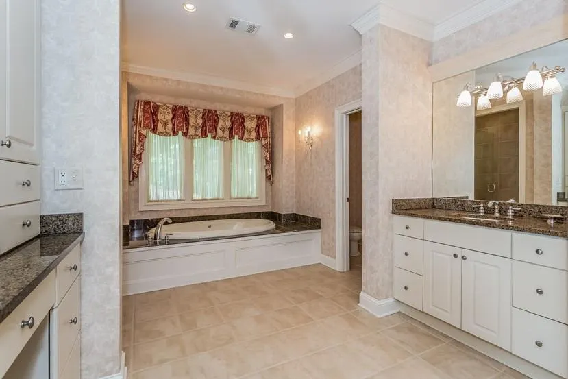 580 Valley Hall Drive, Atlanta, Georgia 30350, 4 Bedrooms Bedrooms, ,5 BathroomsBathrooms,Residential,Sold,580 Valley Hall Drive,5568155