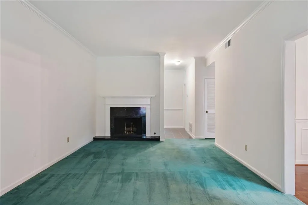 5205 Glenridge Drive, Sandy Springs, Georgia 30342, 3 Bedrooms Bedrooms, ,2 BathroomsBathrooms,Residential,Sold,5205 Glenridge Drive,7180915