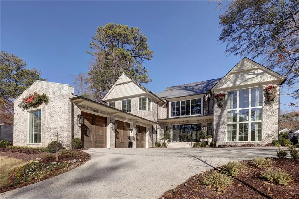 4238 W Club Lane Ne, Atlanta, Georgia 30319, 5 Bedrooms Bedrooms, 0 ,6 BathroomsBathrooms,Residential,For Sale,4238 W Club Lane Ne,7690856