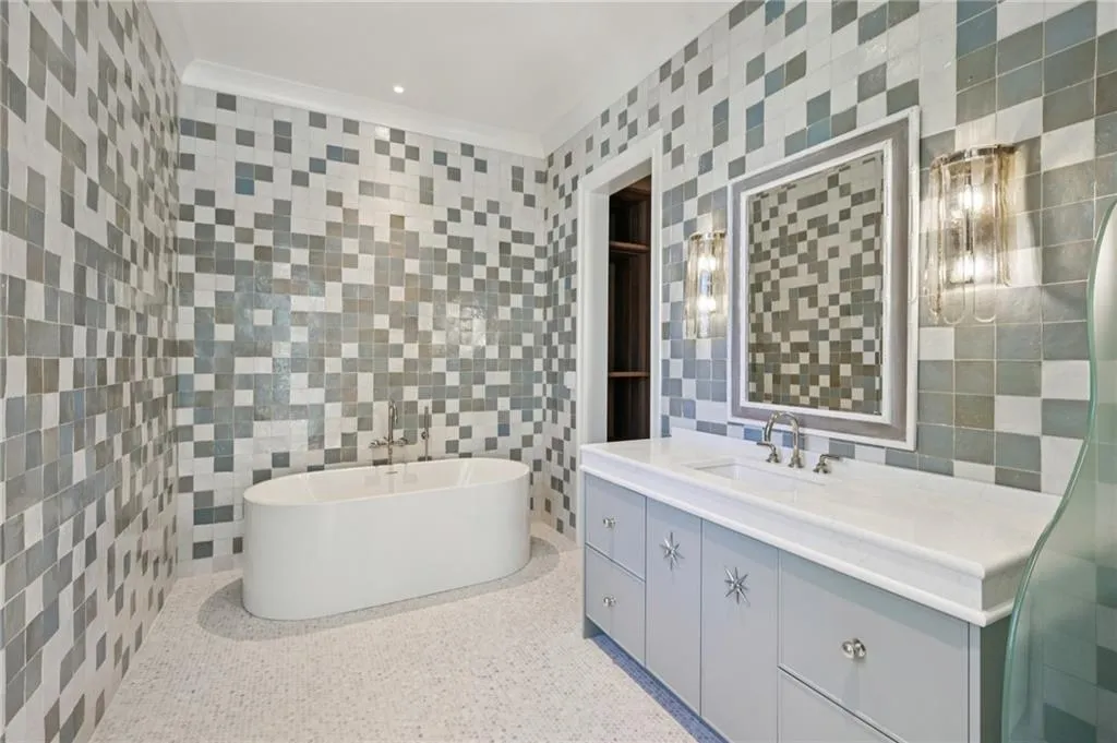 4238 W Club Lane Ne, Atlanta, Georgia 30319, 5 Bedrooms Bedrooms, 0 ,6 BathroomsBathrooms,Residential,For Sale,4238 W Club Lane Ne,7690856