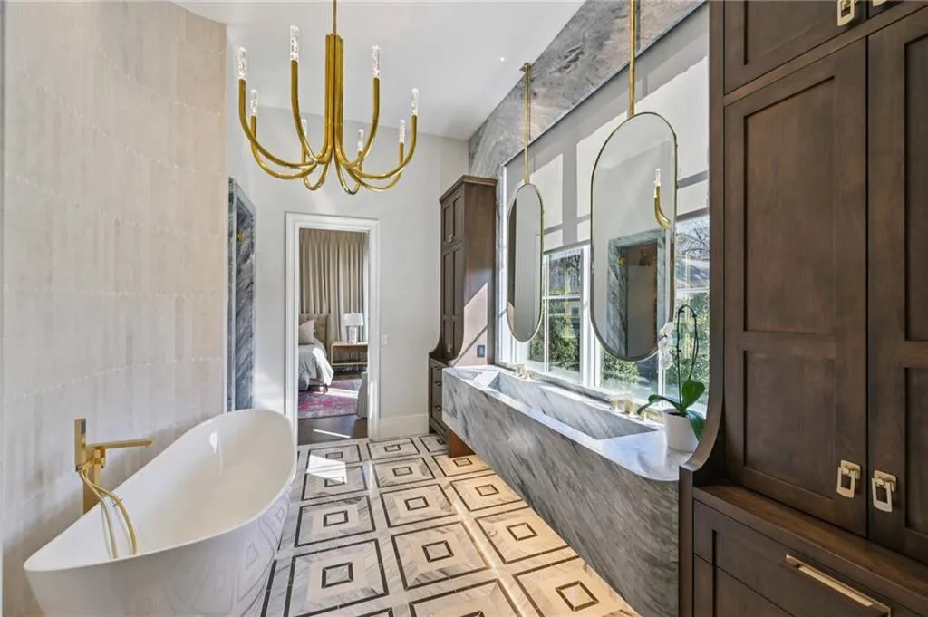 4238 W Club Lane Ne, Atlanta, Georgia 30319, 5 Bedrooms Bedrooms, 0 ,6 BathroomsBathrooms,Residential,For Sale,4238 W Club Lane Ne,7690856