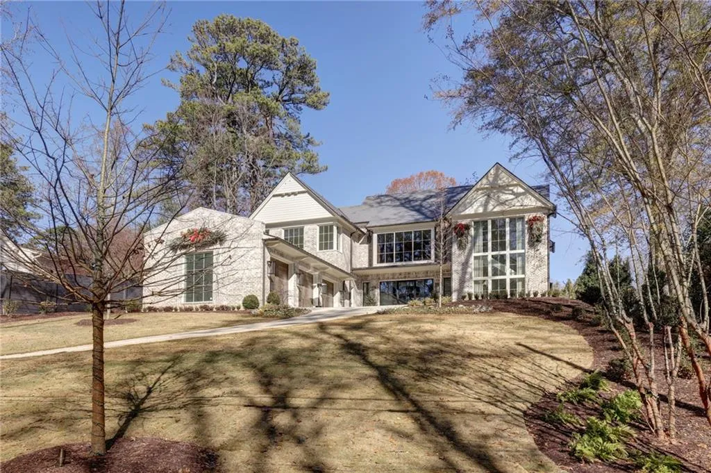 4238 W Club Lane Ne, Atlanta, Georgia 30319, 5 Bedrooms Bedrooms, 0 ,6 BathroomsBathrooms,Residential,For Sale,4238 W Club Lane Ne,7690856