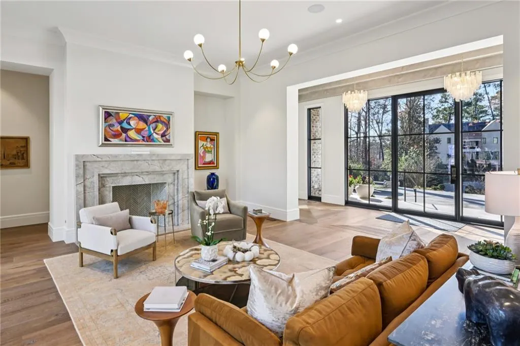 4238 W Club Lane Ne, Atlanta, Georgia 30319, 5 Bedrooms Bedrooms, 0 ,6 BathroomsBathrooms,Residential,For Sale,4238 W Club Lane Ne,7690856