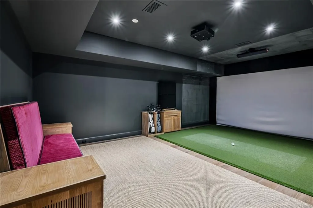 4238 W Club Lane Ne, Atlanta, Georgia 30319, 5 Bedrooms Bedrooms, 0 ,6 BathroomsBathrooms,Residential,For Sale,4238 W Club Lane Ne,7690856