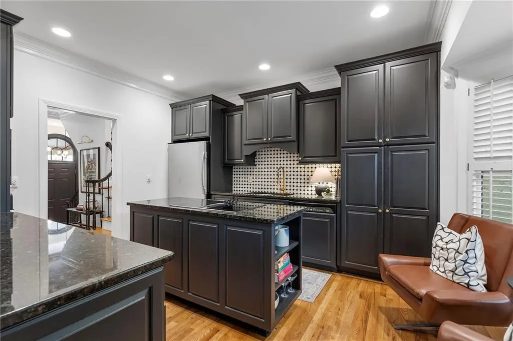 1237 Brookhaven Park Place Ne, Brookhaven, Georgia 30319, 2 Bedrooms Bedrooms, ,2 BathroomsBathrooms,Residential,For Sale,1237 Brookhaven Park Place Ne,7618932