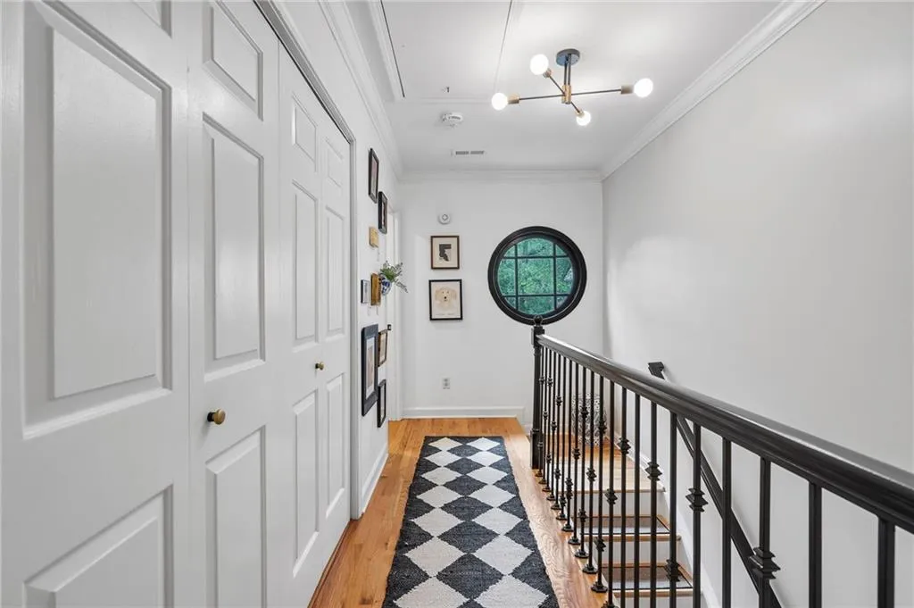1237 Brookhaven Park Place Ne, Brookhaven, Georgia 30319, 2 Bedrooms Bedrooms, ,2 BathroomsBathrooms,Residential,For Sale,1237 Brookhaven Park Place Ne,7618932