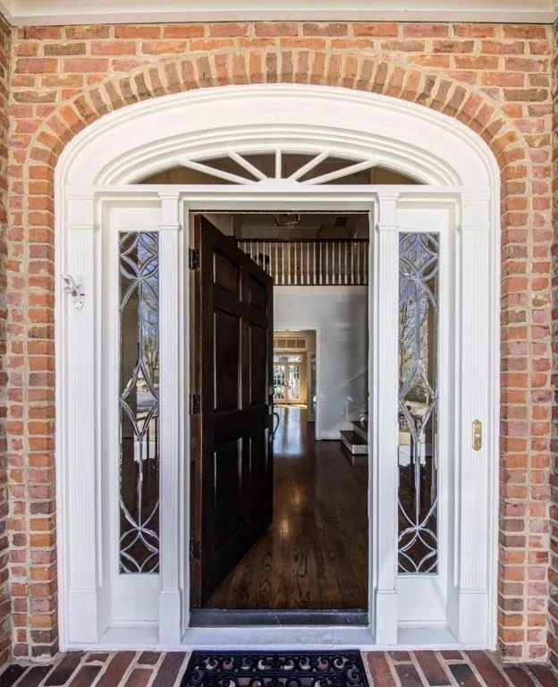 115 Old Stratton Chase Nw, Atlanta, Georgia 30328, 5 Bedrooms Bedrooms, ,5 BathroomsBathrooms,Residential,Sold,115 Old Stratton Chase Nw,6726527